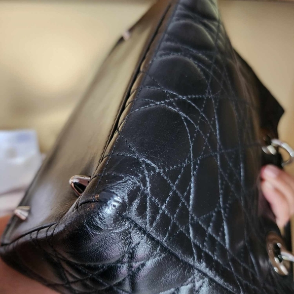 Dior bag in Medium size - Picture 8 of 12